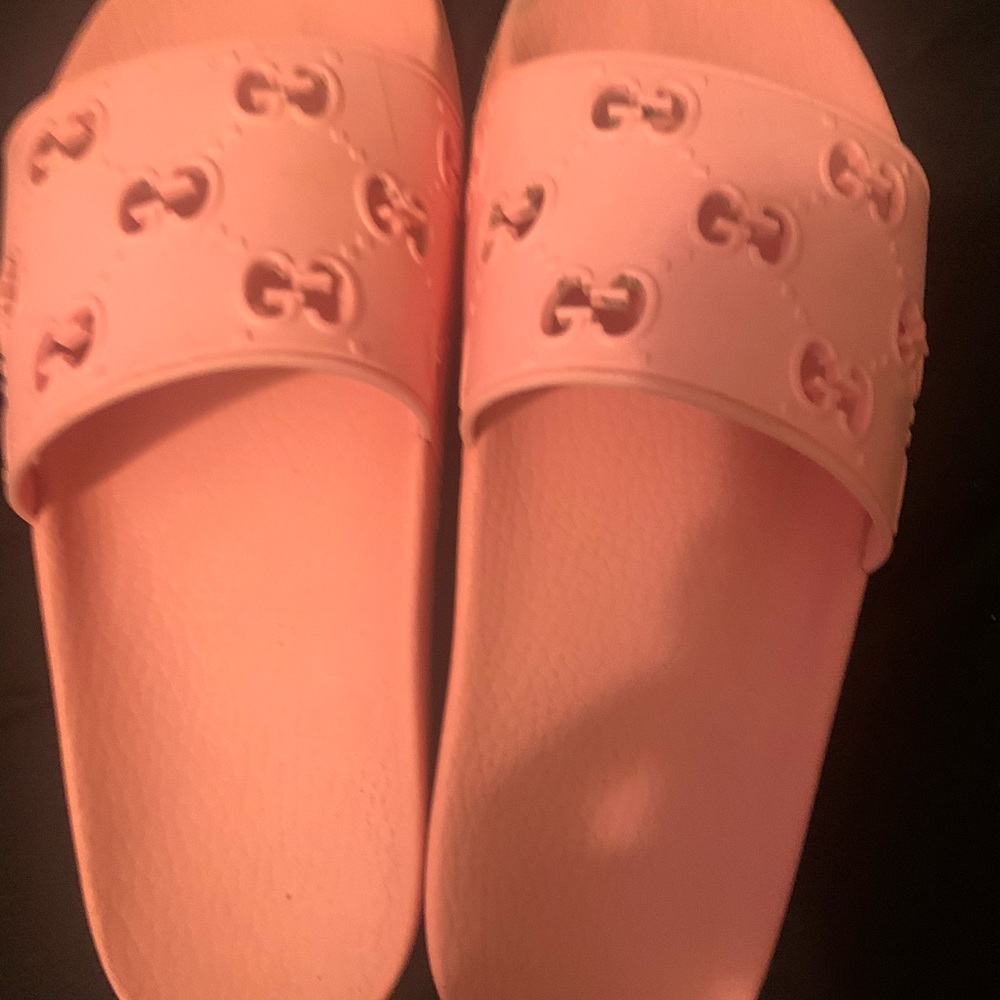 Gucci slides
